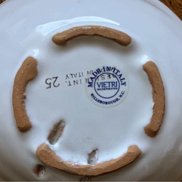 Vietri Desuir Fish Platter Hand Painted Italy Display or Serving 10x7.5 - Picture 3 of 3